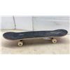 Image 2 : Pink Unicorn Graphic Skateboard with White Wheels