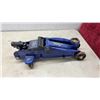 Image 2 : Goodyear Racing GYT330 3-Ton Hydraulic Floor Jack and 3-Ton Hydraulic Floor Jack