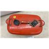 Image 2 : OMC Outboard Marine Corporation Model 6 Portable Gasoline Fuel Tank, 6-Gallon