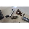 Image 5 : Vintage Pry Bar Levels Wood Vice plus Spirit