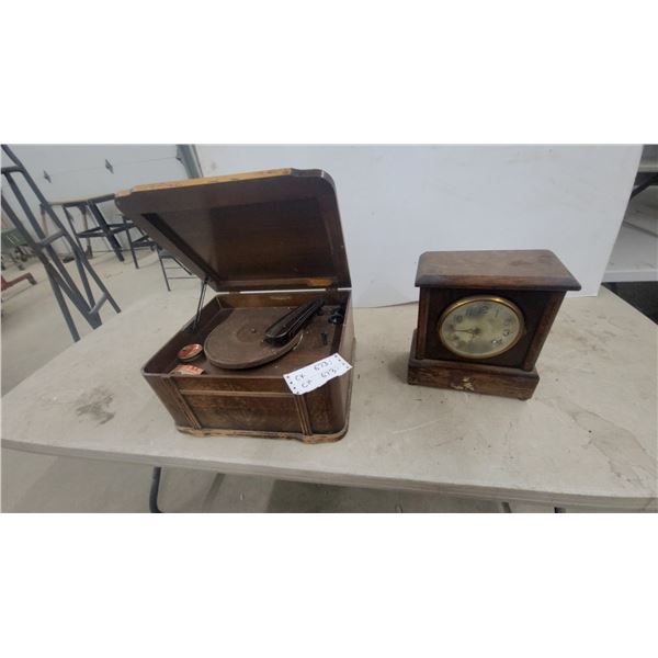 Victor Victrola VV-70 Portable Phonograph and Antique Oak Mantel Clock