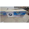 Image 2 : Style Line Low Voltage Halogen Recessed Lights Model 22520-BLK, Black Trim, Lot of Four