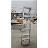 Image 2 : Aluminum Five-Step Ladder with Top Platform