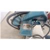 Image 4 : Makita 7-1/4" Circular Saw Model 5700NB with Carrying Case
