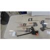 Image 4 : Irwin Quick-Grip Bar Clamps, F-Style Bar Clamps, C-Clamps, and More 12x