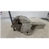 Image 2 : Cast Iron Post Vise with Mounting Bracket and Handle Number 2