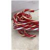 Image 4 : Illuminated Candy Cane Pathway Markers, Red and White Striped, 15 & Working