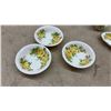 Image 8 : Royal Albert Bone China Tea Rose Dinnerware Set, 15 Pieces