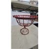Image 4 : Pair of Red Metal Wire Pedestal Planters 17.6" Hgt..17.6" Diameter