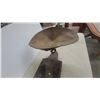 Image 4 : Western Cast Iron Counter Scale with Metal Pan