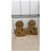 Image 6 : Gold Décor Lot: Ampersand Sculptures, Birdcages, Metal Planters, Arrow, and More