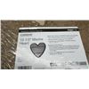 Image 4 : Oasis Floral Products 13 1/2" Mache Heart Floral Foam Forms and More