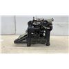Image 4 : Vintage Underwood Standard No. 5 Manual Typewriter