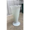 Image 7 : Milk Glass Collection Including GlasBake Divided Dish, Hobnail Vase, and More