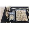 Image 4 : Assorted Faux Pearl Jewelry Collection with Necklaces, Earrings, and Loose Beads