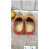 Image 8 : Two Pairs of Traditional Dutch Wooden Clogs with Hand-Painted Folk Art Designs