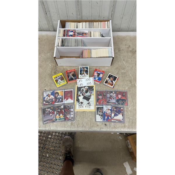 Assorted Sports Trading Cards with Patrik Elias Autograph, Hockey and Baseball