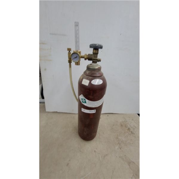 StarGold C25 Argon/CO2 Shielding Gas Cylinder with Regulator and Flowmeter