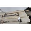 Image 4 : Lot of Four Garden Tools: D-Handle Spade, Leaf Rake, Digging Fork, and Grub Hoe