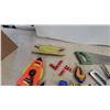 Image 4 : Trumark 30M Fiberglass Measuring Tape, Estwing Hammer, Irwin Chalk Line, Hand Saw, and More