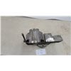 Image 2 : Bench Vise with Swivel Base
