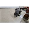 Image 3 : Bench Vise with Swivel Base