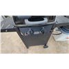 Image 3 : Masterbuilt Two-Burner Portable Propane Gas Grill with Folding Side Tables and Tank