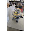 Image 5 : Shop-Vac 10-Gallon 2.0 Peak Horsepower Wet/Dry Vacuum with Attachments and Sledgehammer
