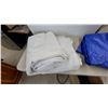 Image 5 : Blue and White Poly Tarps
