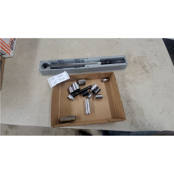 Click-Type Torque Wrench in Storage Case with Assorted Sockets and Extensions 1/2"