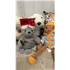 Image 5 : Coca-Cola Plush Toy Collection with Polar Bears, Seals, Lion, Gorilla, and More