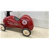 Image 4 : Radio Flyer #8 Retro Rocket Ride-On Classic Racer in Red with Steering Wheel