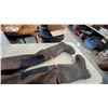 Image 7 : Olive Green Rubber Bootfoot Chest Waders with Suspenders, Size 9 Two Sets