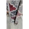 Image 3 : Area Rug with Geometric Trellis Pattern in Grey, Cream, and Burgundy 96"×