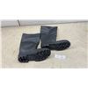 Image 1 : Steel Toed Rubber Boots, Size 12