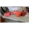 Image 1 : Five Plastic Gas Cans of Various Suze