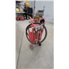 Image 4 : Portable Abrasive Sandblaster on Wheels with Pressure Gauge and Hose