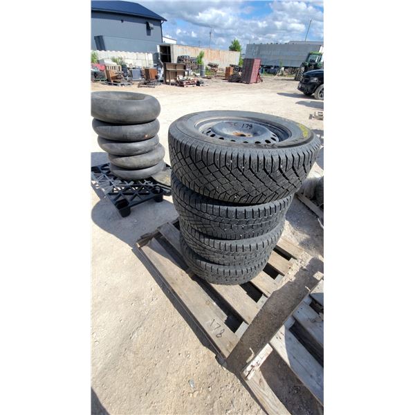 4x Tires and Rims 245/65R17
