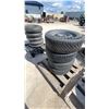 Image 1 : 4x Tires and Rims 245/65R17