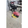 Image 3 : Honda GCV160 Gas-Powered Pressure Washer with Hose and Spray Gun