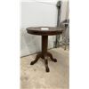 Image 1 : Antique Solid Oak Round Pedestal Parlor Table with Carved Claw Feet, 29 x 25 1/2", by Red Wing