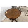 Image 7 : Antique Solid Oak Round Pedestal Parlor Table with Carved Claw Feet, 29 x 25 1/2", by Red Wing