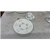 Image 7 : Royal Doulton Millefleur H.4953 Fine Bone China Dinnerware Set, 50 and More Pieces