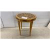 Image 1 : Italian-Style Octagonal Marquetry Inlaid Music Box Accent Jewelry Table, 20 x 18 x 18"