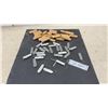 Image 1 : 50 Compact Multi-Tool Keychains with Knife, Scissors, and Nail File and More