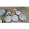 Image 2 : Vintage Enamelware Lidded Pot with Handles and Assorted Floral Bowls, 8 Pieces