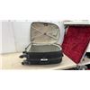 Image 4 : Lenesl Black Checkered Rolling Suitcase with Spinner Wheels and Retractable Handle