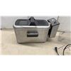Image 2 : Bravetti Stainless Steel Deep Fryer with Digital Timer, Frying Basket, and Cord