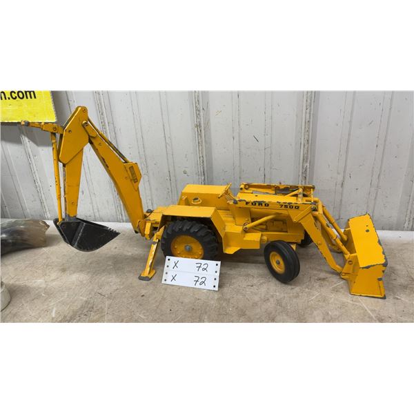 Ford 7500 Backhoe Loader Die-Cast Scale Model, Yellow