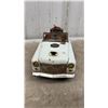 Image 2 : Kanto Kinzoku Kogyo "Boss" Tin Wind-Up Police Car, Late 1950s to Early 1960s